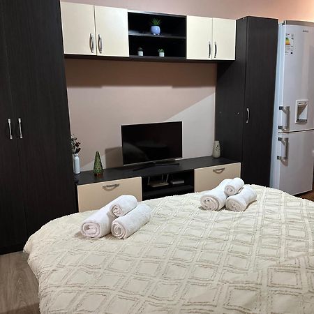 Cozy Apartament Galati  Bagian luar foto