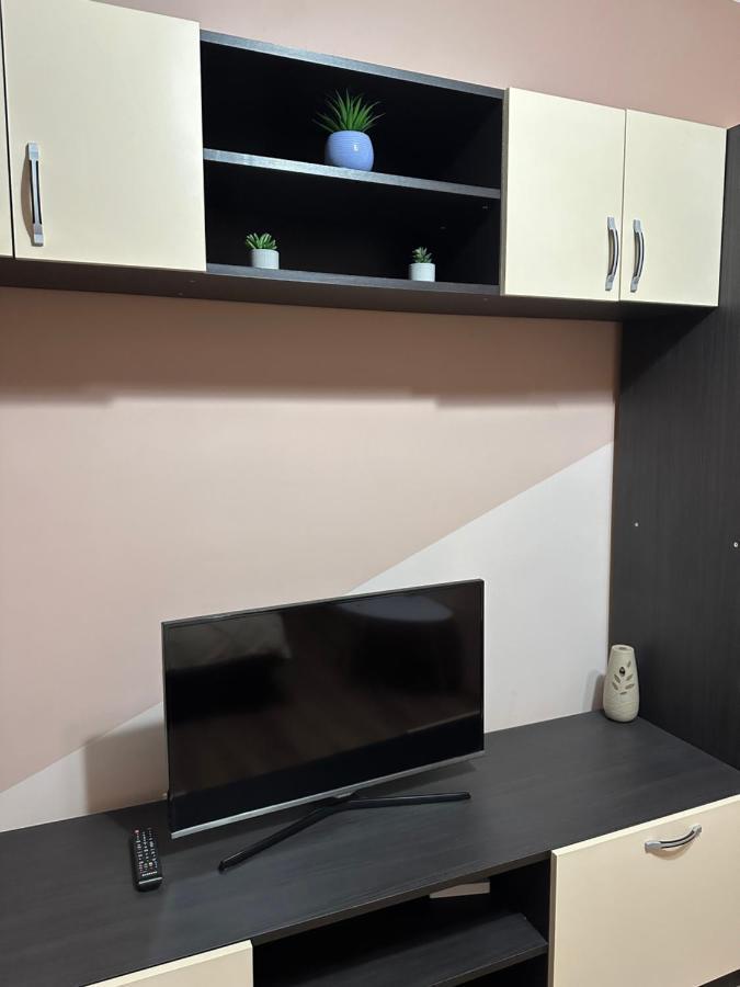 Cozy Apartament Galati  Bagian luar foto